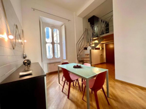 * * Luxury Bijoux in Brera - Centre of Milan * *